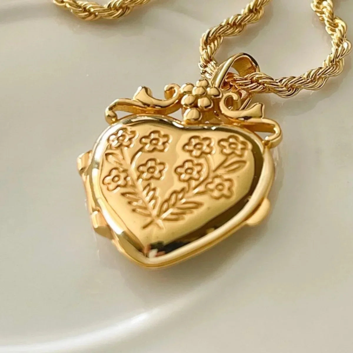 Love Flower Necklace