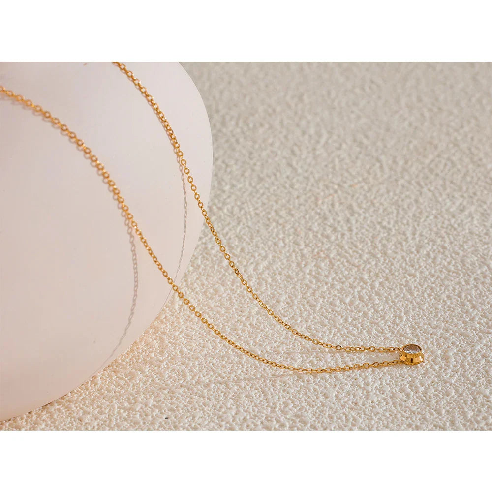 lozri Necklace