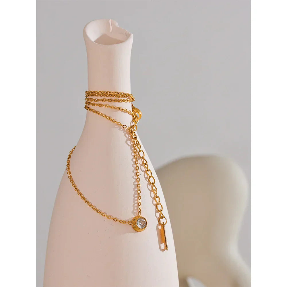 lozri Necklace
