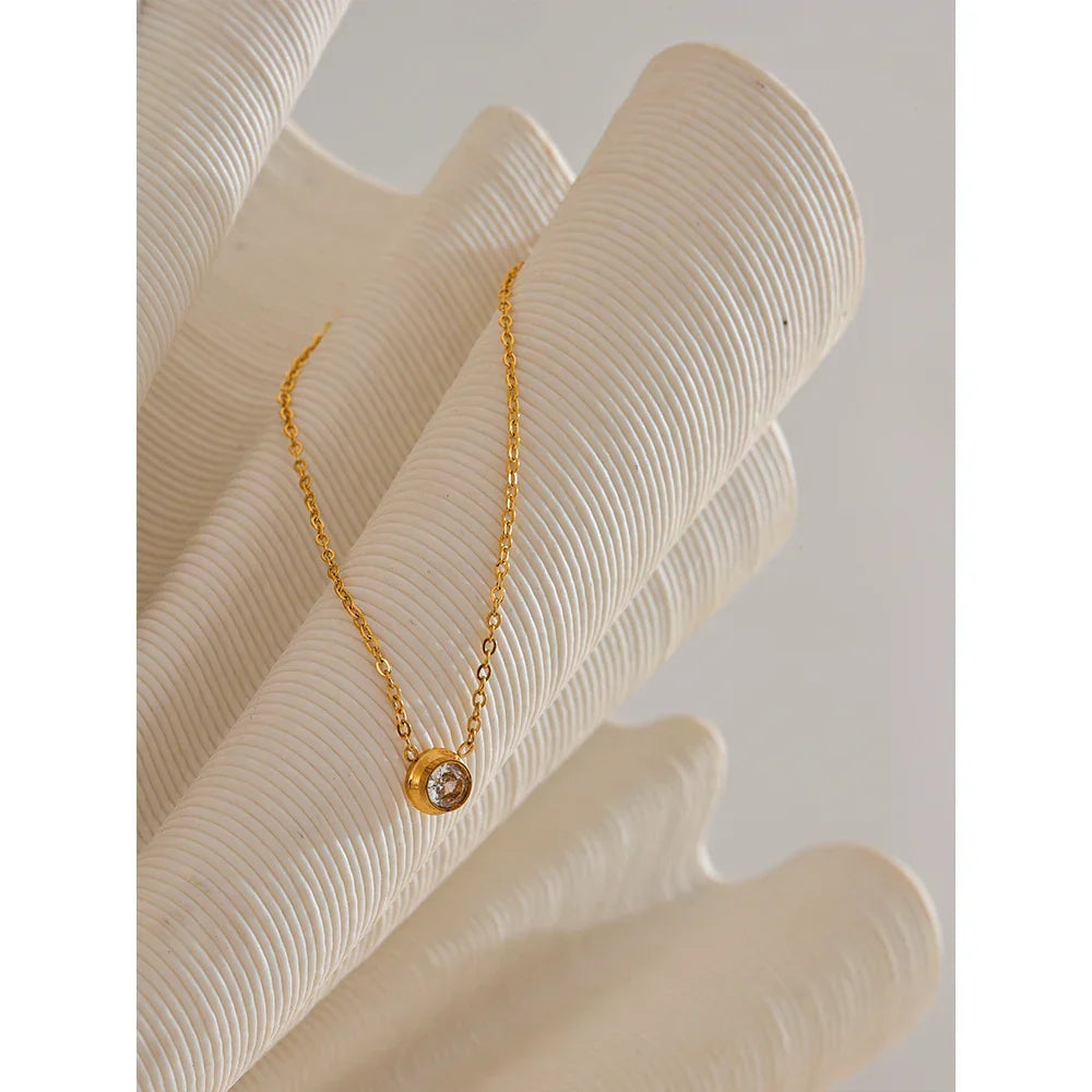 lozri Necklace