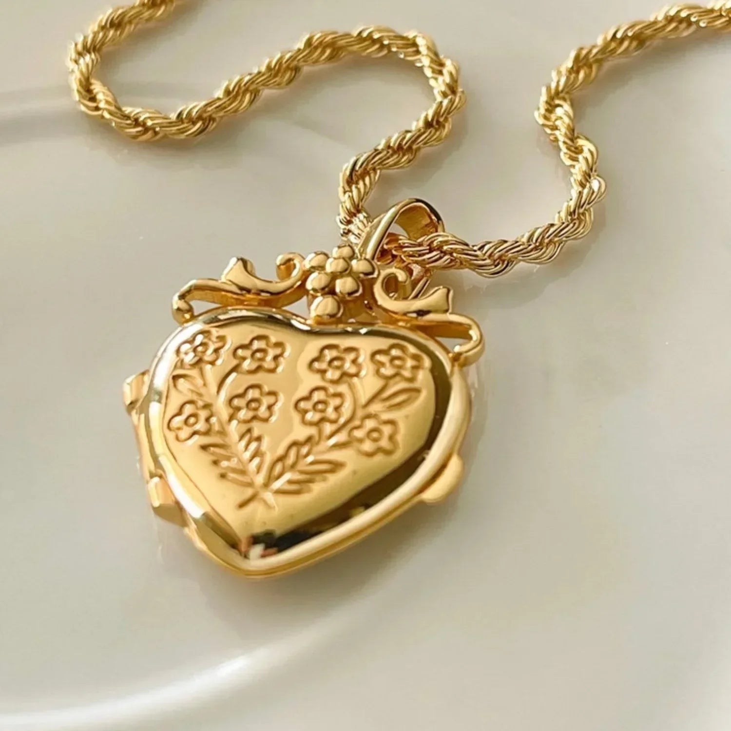 Love Flower Necklace